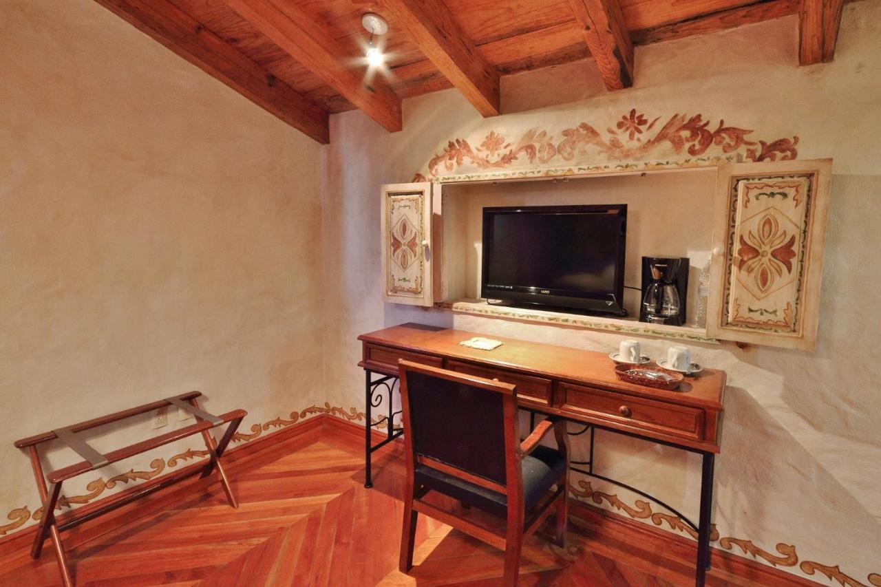 Hotel Villas Casa Morada ซานกริสโตบัล เด ลาสกาซาส ภายนอก รูปภาพ