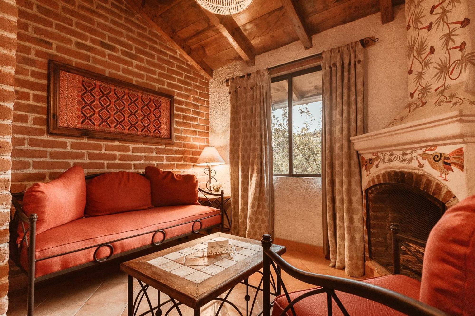 Hotel Villas Casa Morada ซานกริสโตบัล เด ลาสกาซาส ภายนอก รูปภาพ