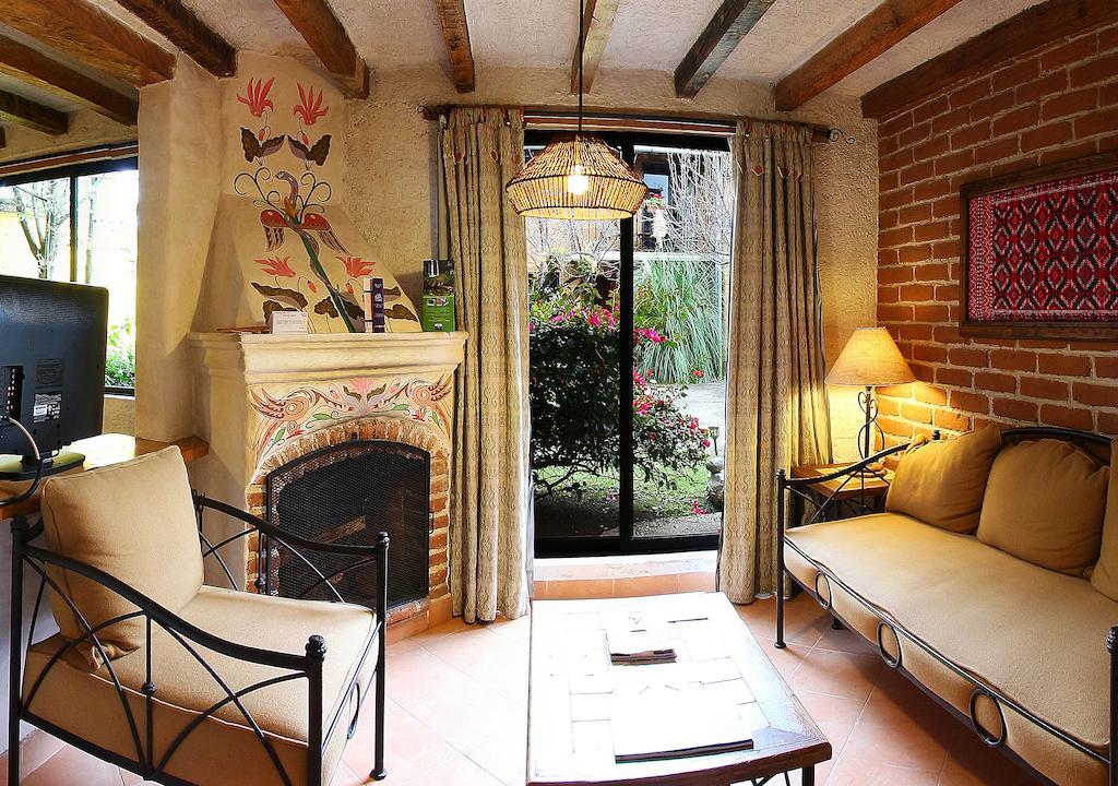 Hotel Villas Casa Morada ซานกริสโตบัล เด ลาสกาซาส ภายนอก รูปภาพ