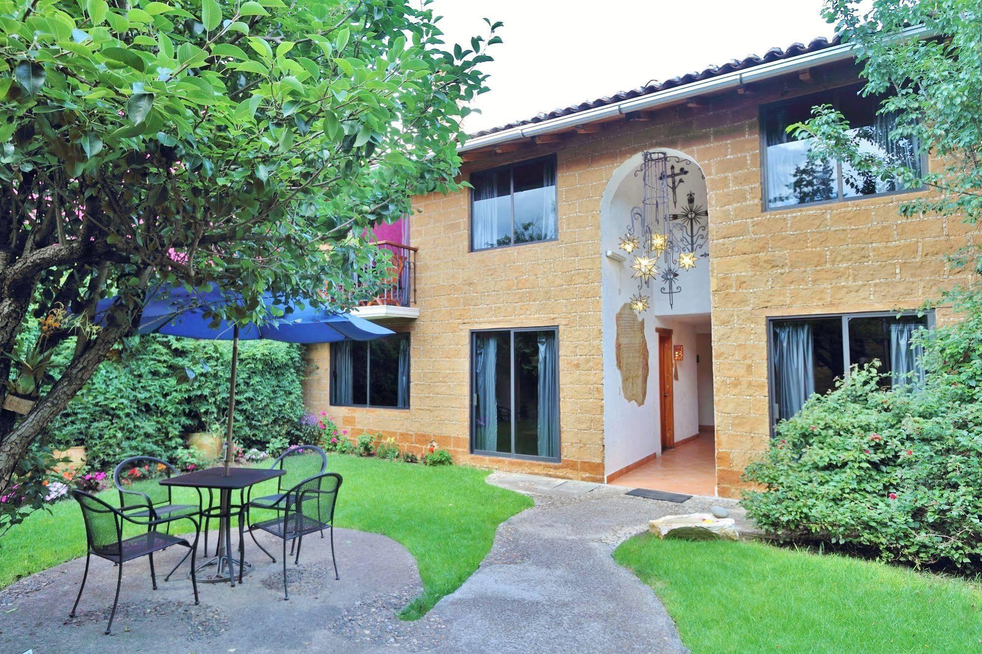 Hotel Villas Casa Morada ซานกริสโตบัล เด ลาสกาซาส ภายนอก รูปภาพ